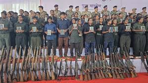 छत्तीसगढ़ के अबूझमाड़ में 208 नक्सलियों ने किया सरेंडर, 98 पुरुष और 110 महिलाएं शामिल
