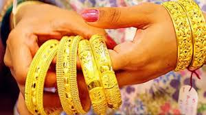 Gold Price Record: साल के अंत में भी नहीं थमी सोने की रफ्तार, 24 कैरेट सोना 1.40 लाख के पार