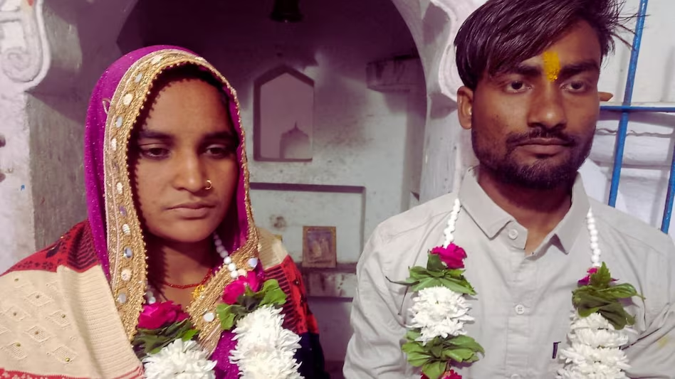 कौशांबी में अनोखा मामला: मौसी के रिश्ते वाली लड़की से प्रेमी ने रचाई शादी, पुलिस की पहल बनी वजह