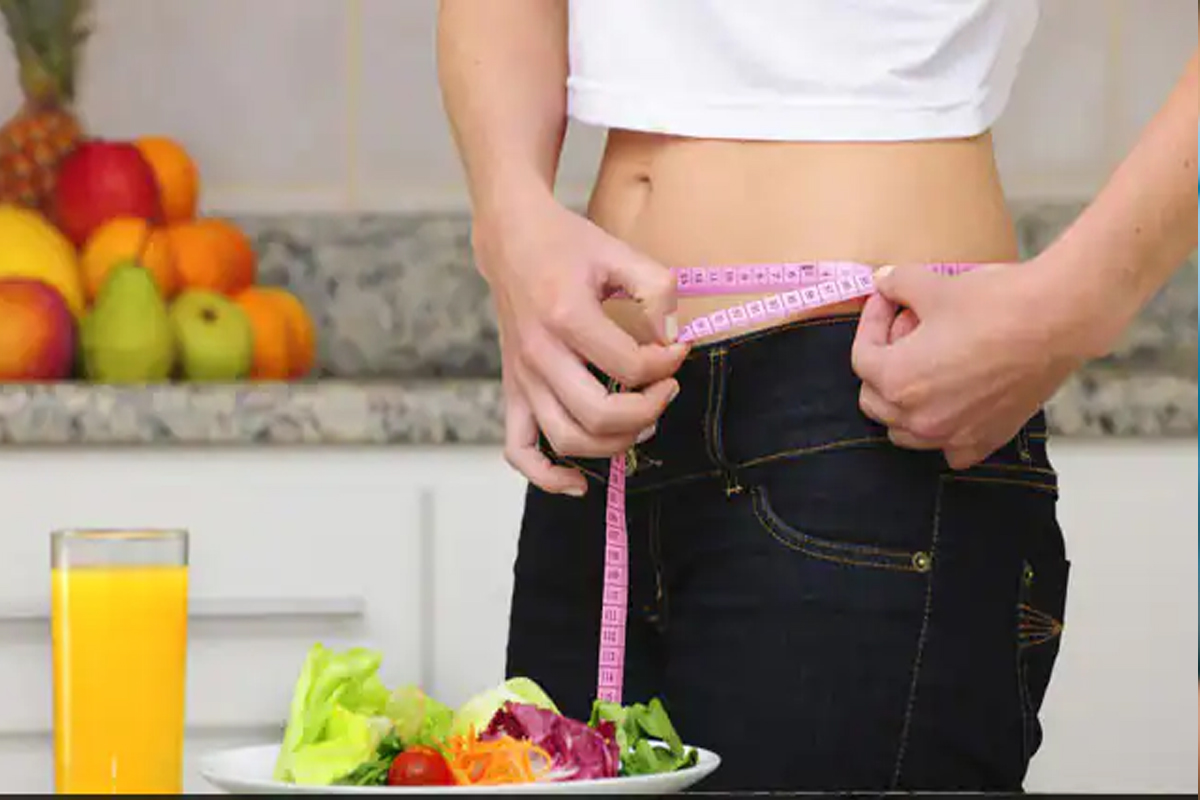 healthy weight loss tips: स्वस्थ तरीके से वजन घटाने के लिए संतुलित आहार और नियमित व्यायाम जरूरी