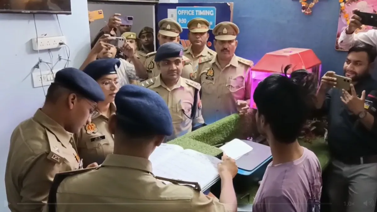 Kanpur Crime News: 20 होटलों पर पुलिस छापा, बड़ा रैकेट बेनकाब,नौकरी का झांसा, देह व्यापार का जाल